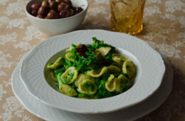 Strascinati e cime di rapa ( orecchiette Baresi )